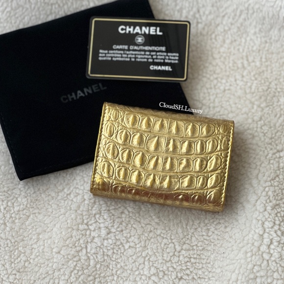 Auth Chanel Metallic Gold Croc Embossed Trifold Compact Wallet - Picture 2 of 15